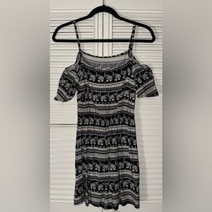 H&M x Coachella Off Shoulder Elephant Dress Top‎ Size 4